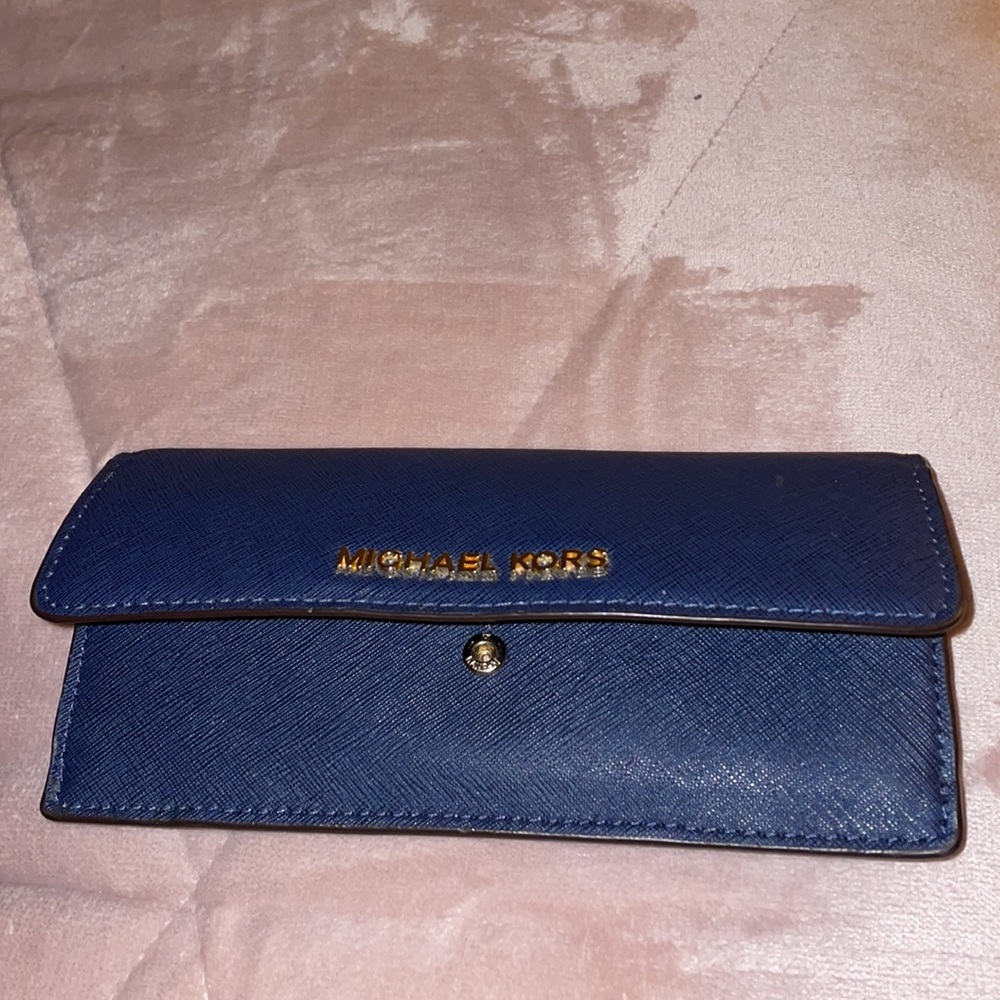 Kors Wallet - Picture 4 of 5